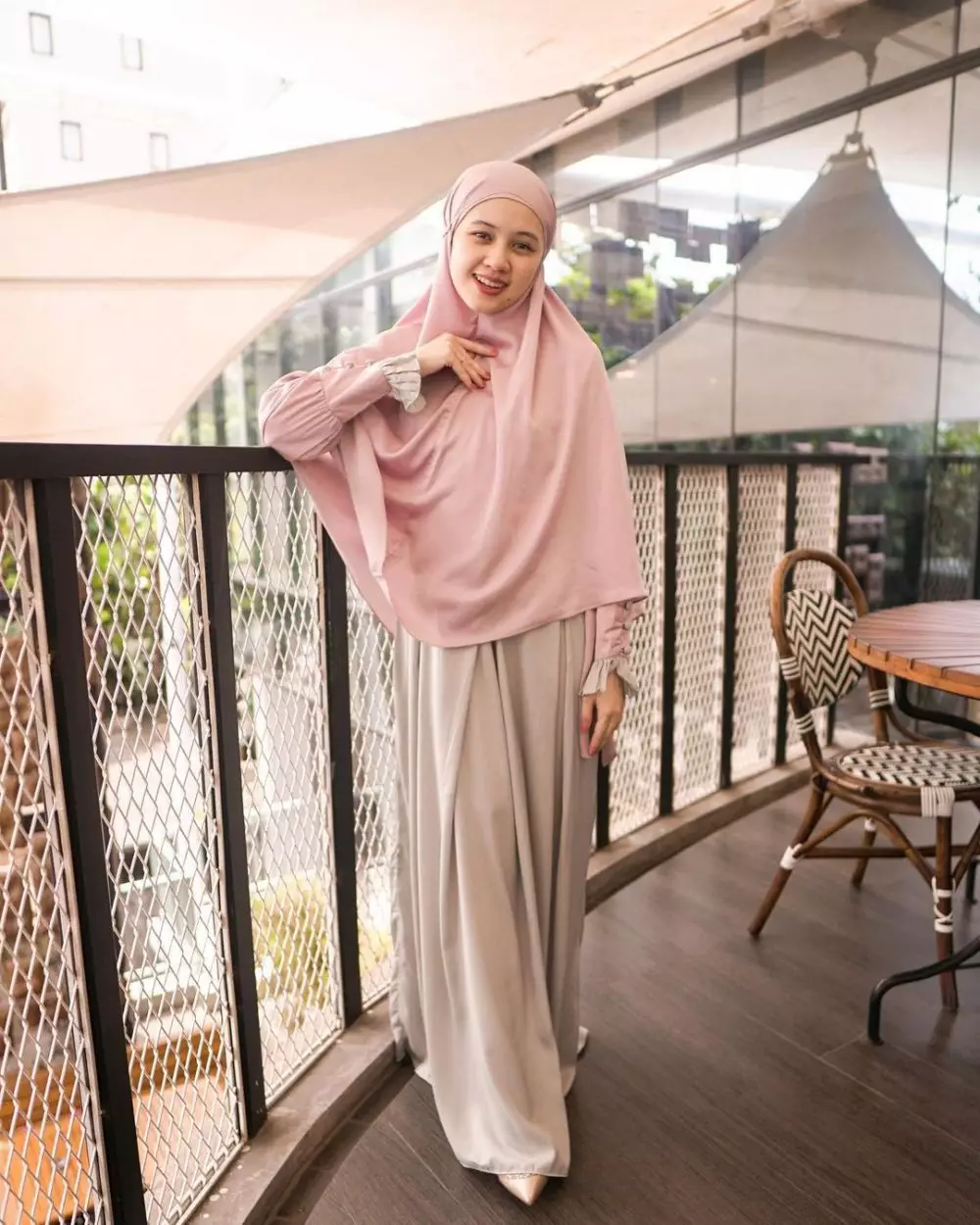 pesona istri youtuber bikin susah kedip © instagram