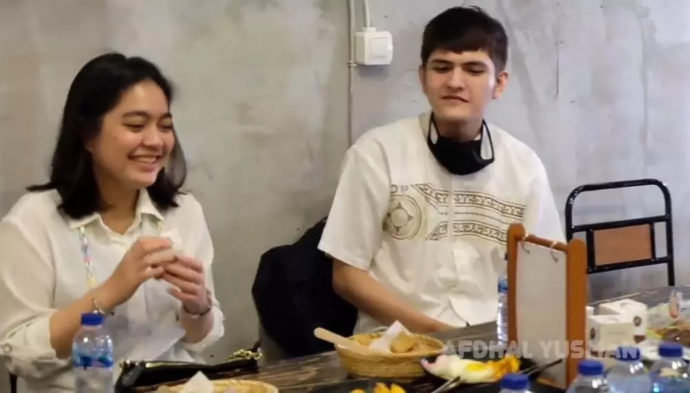 momen reuni artis cilik Gentabuana © 2021 brilio.net YouTube momen reuni artis cilik Gentabuana © 2021 brilio.net YouTube