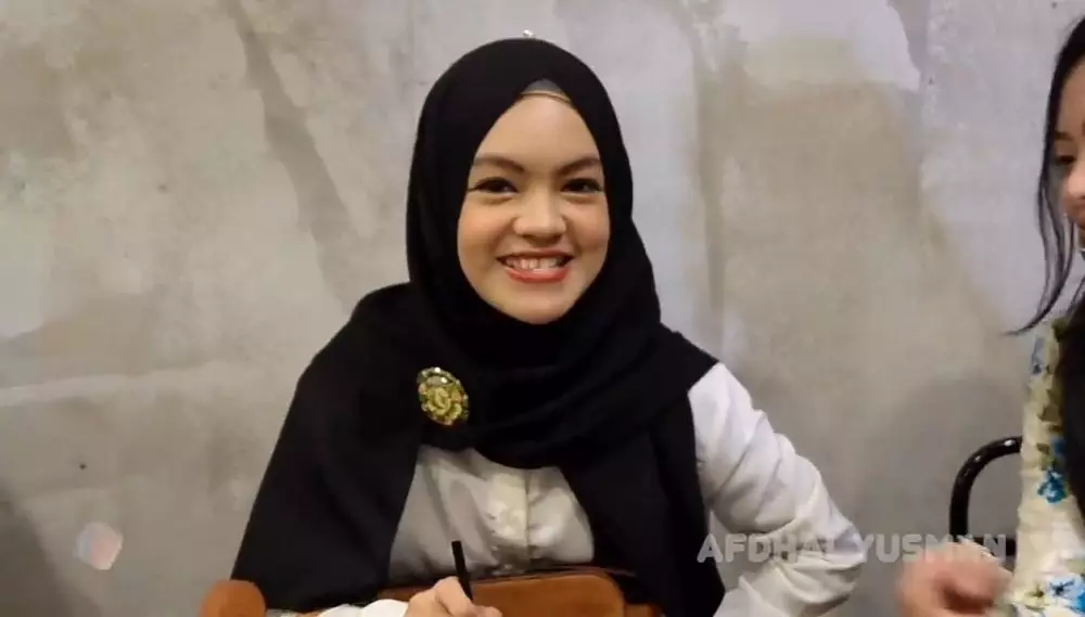 momen reuni artis cilik Gentabuana © 2021 brilio.net YouTube momen reuni artis cilik Gentabuana © 2021 brilio.net YouTube