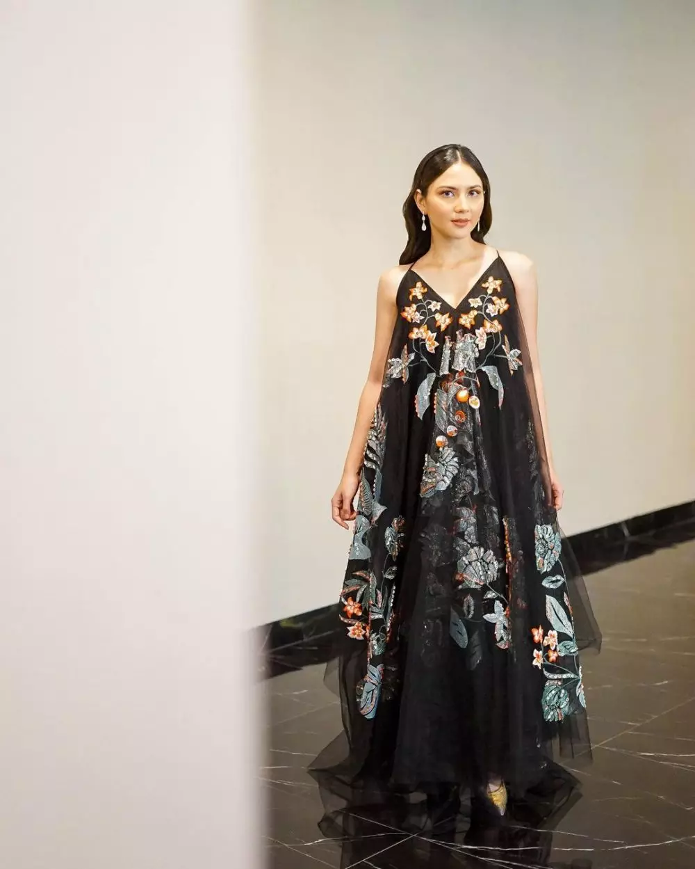 Potret seleb blasteran bermakeup tebal Instagram © 2021 brilio.net