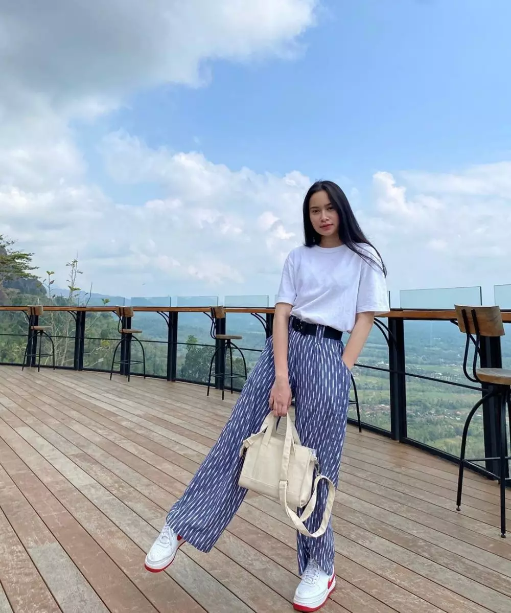 potret satine zaneta putri abimana  © instagram