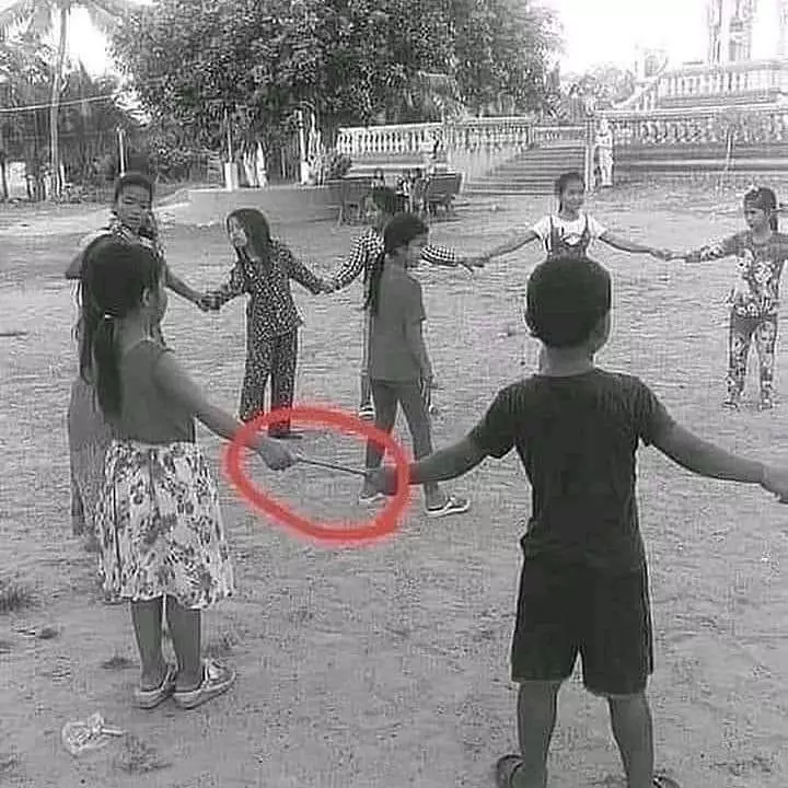 momen canggung di tempat umum © 2021 Instagram