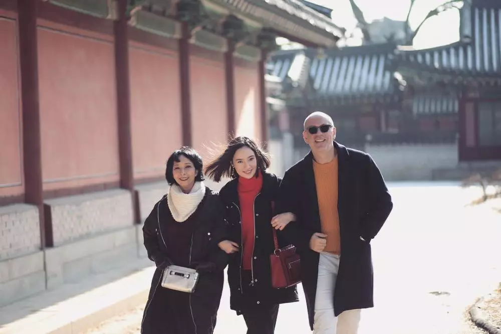 16 seleb dan ayah bule © Instagram