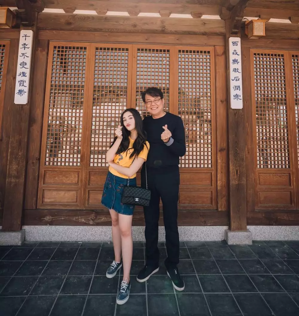 16 seleb dan ayah bule © Instagram