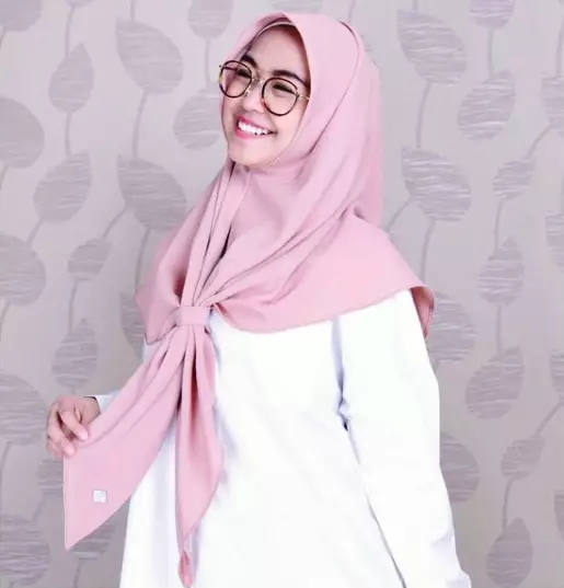 transformasi gaya Ria Ricis © 2021 brilio.net transformasi gaya Ria Ricis © 2021 brilio.net