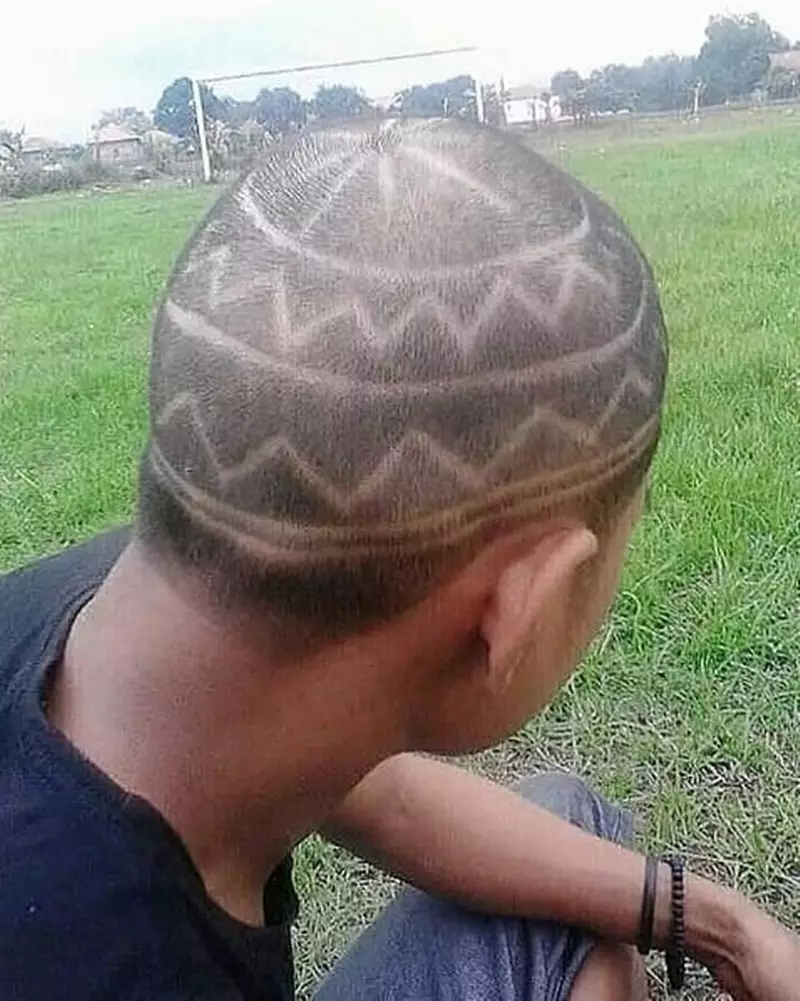 model rambut nggak biasa © 2021 berbagai sumber