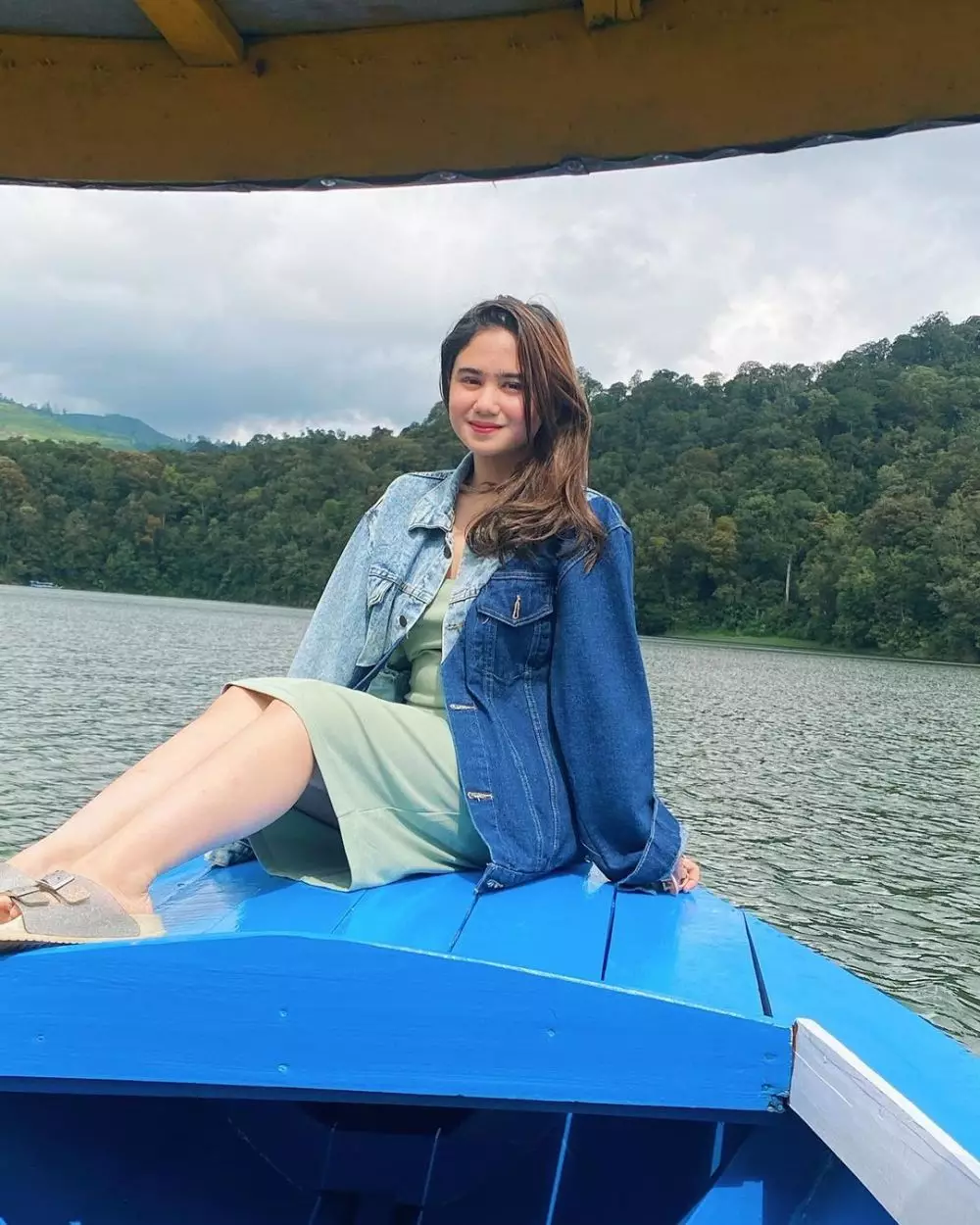 beda gaya Tissa Biani dan Michelle Ziudith © 2021 brilio.net