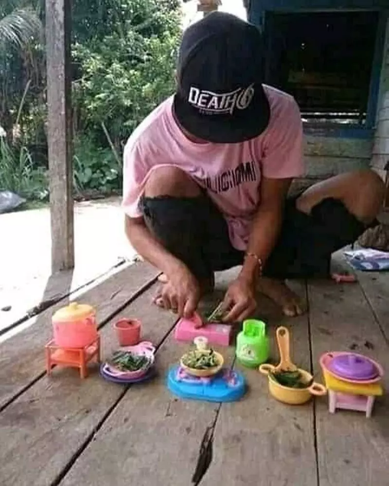 pria dewasa bak anak kecil © 2021 Instagram