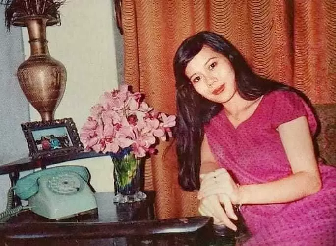 Potret transformasi Dewi Yull Instagram/@dewiyullofficial Potret transformasi Dewi Yull Instagram/@dewiyullofficial