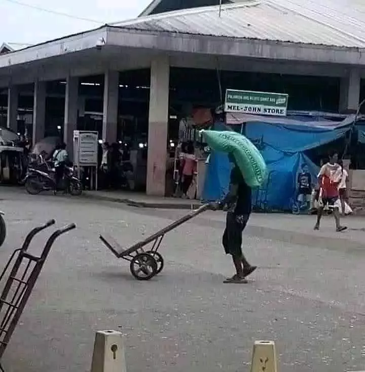 aksi nggak tahu cara pakai © 2021 berbagai sumber aksi nggak tahu cara pakai © 2021 berbagai sumber