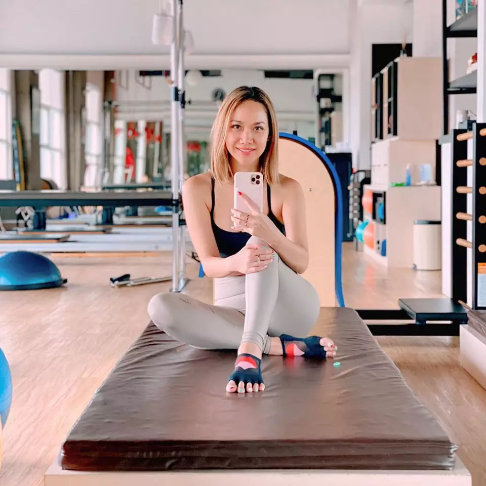 gaya penyanyi saat olahraga © berbagai sumber gaya penyanyi saat olahraga © berbagai sumber