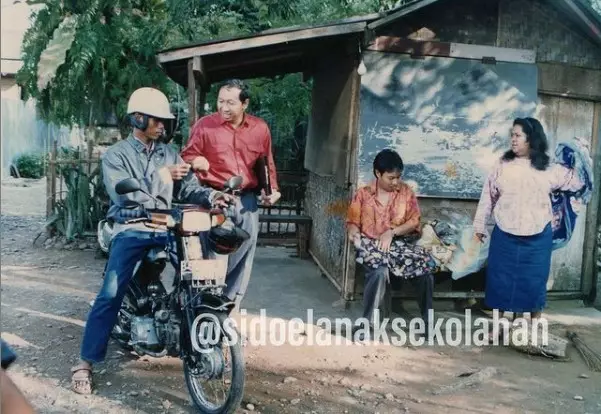 Potret lawas pemain Si Doel Anak Sekolahan saat syuting Instagram/@sidoelanaksekolahan