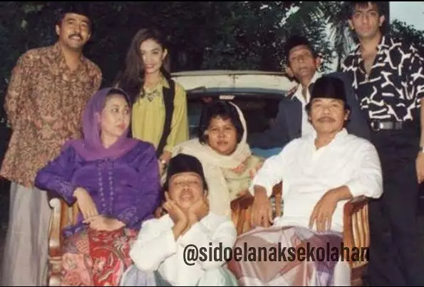 Potret lawas pemain Si Doel Anak Sekolahan saat syuting Instagram/@sidoelanaksekolahan