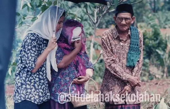 Potret lawas pemain Si Doel Anak Sekolahan saat syuting Instagram/@sidoelanaksekolahan
