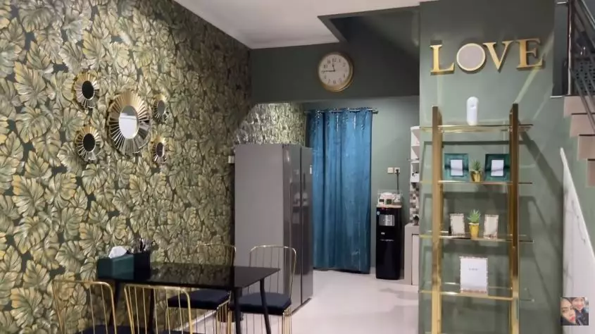 potret rumah mertua kartika putri © YouTube potret rumah mertua kartika putri © YouTube