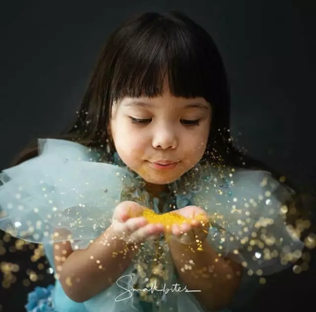 Gaya pemotretan Gempita berbagai tema dari berbagai sumber Gaya pemotretan Gempita berbagai tema dari berbagai sumber