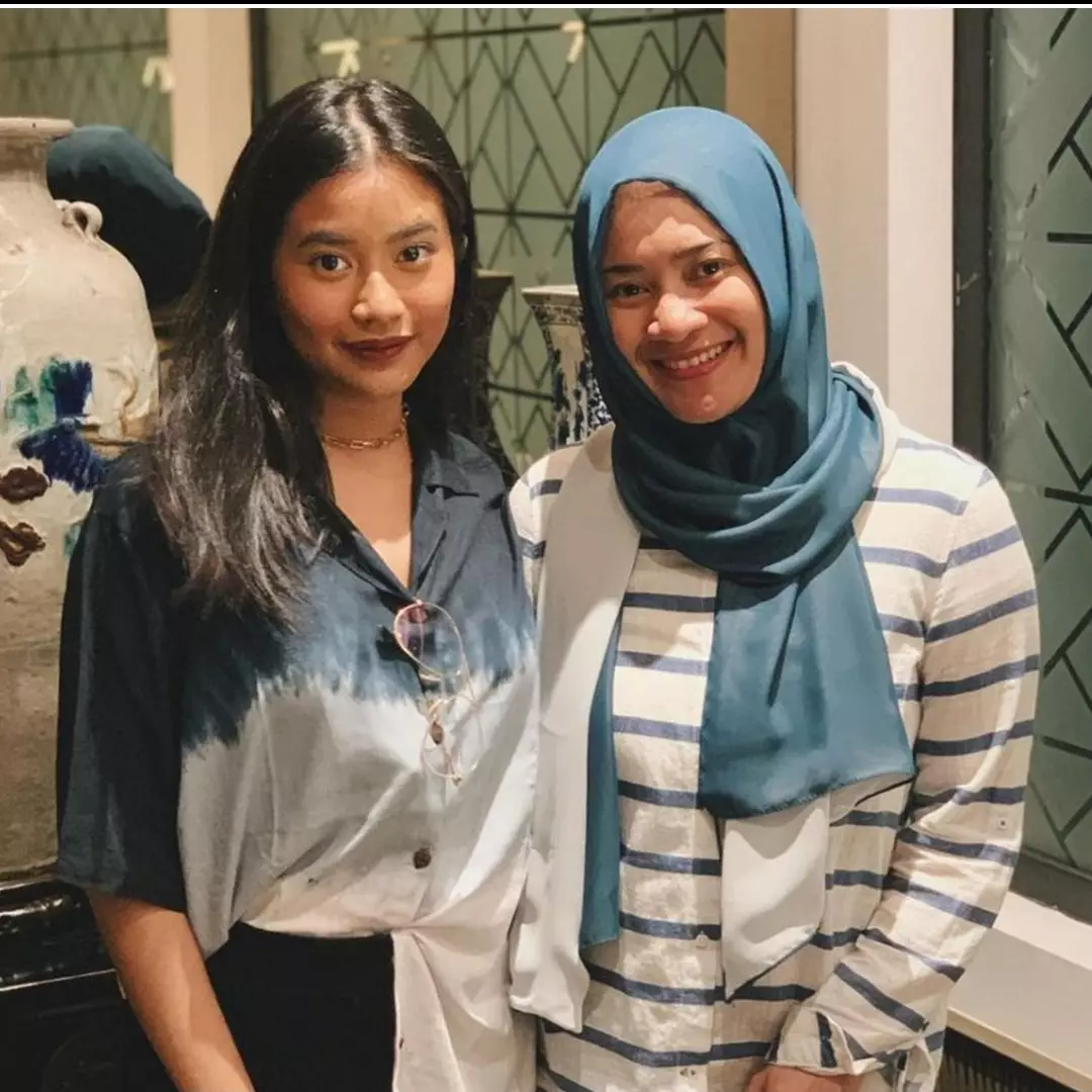 Potret 8 seleb dan putri semata wayangnya, bak kakak adik