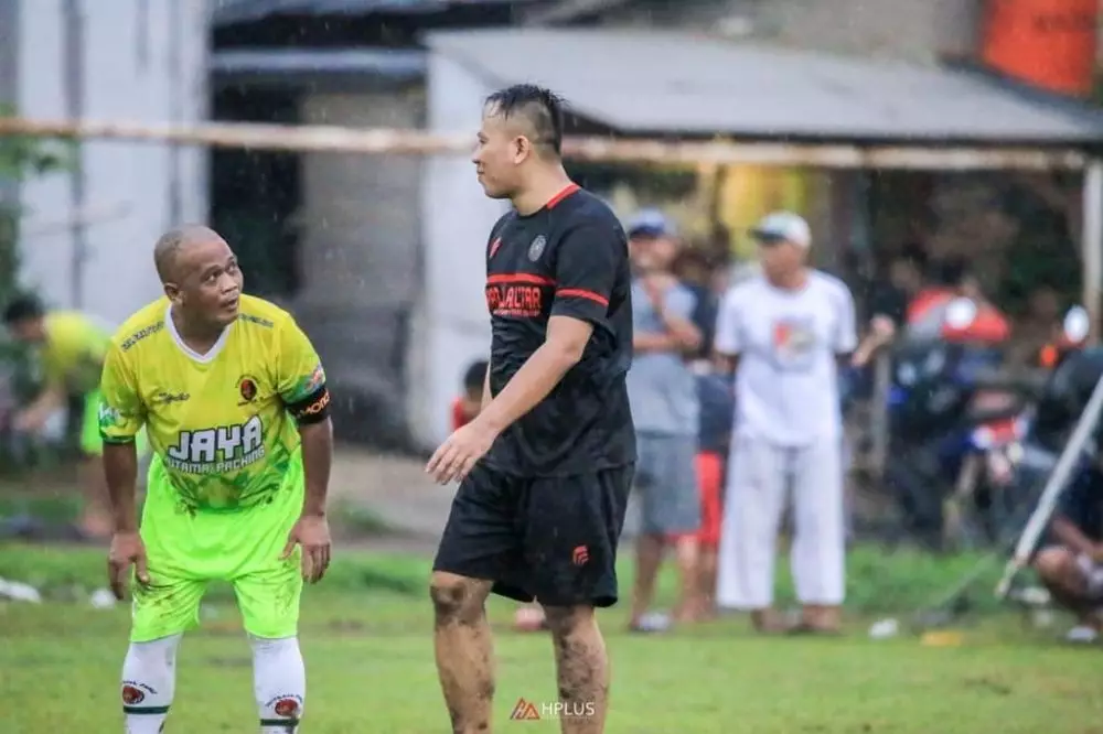 kenangan seleb dengan sapri pantun © instagram