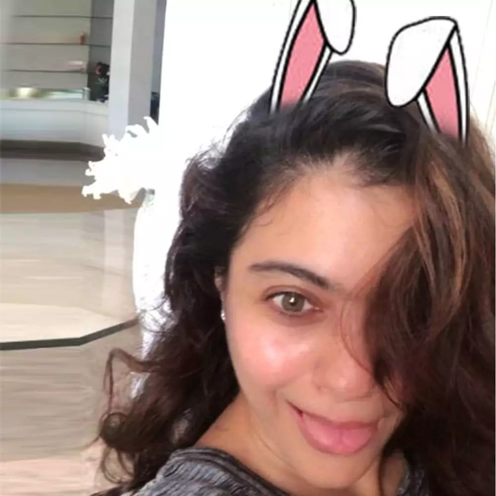 Kajol dan Kareena Kapoor tanpa makeup © 2021 berbagai sumber