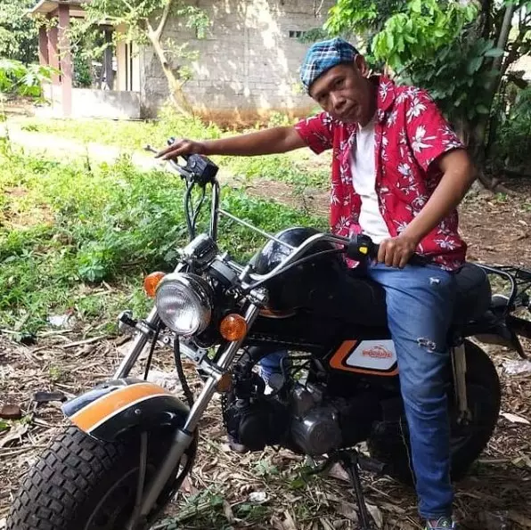 kabar terbaru pemain Emak Ijah Pengen ke Mekkah dari berbagai sumber kabar terbaru pemain Emak Ijah Pengen ke Mekkah dari berbagai sumber