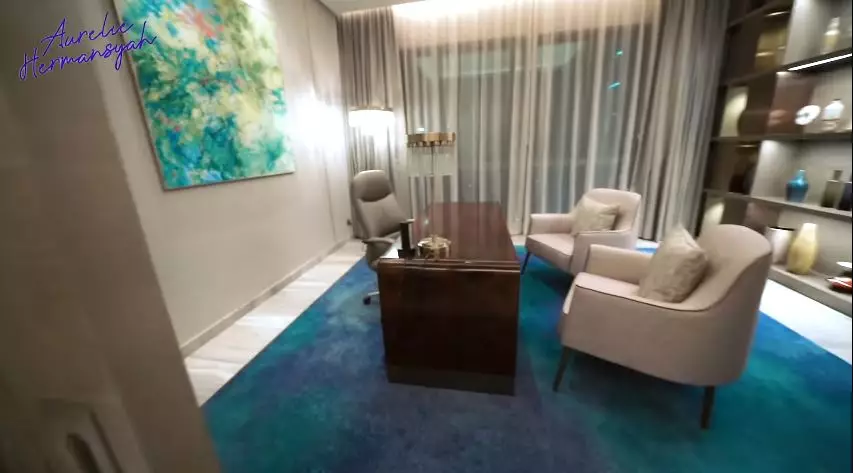 potret hotel aurel dan atta menginap © YouTube