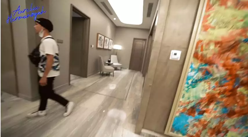 potret hotel aurel dan atta menginap © YouTube