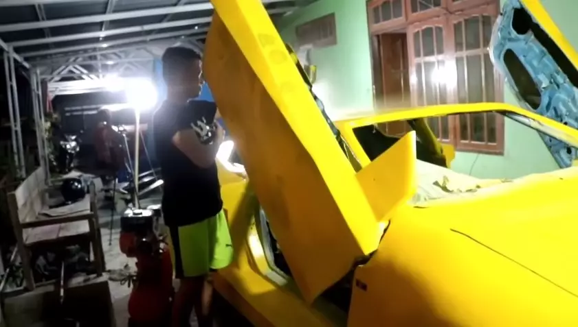 Potret mobil sport Brigadir Ian Aditya Youtube/IAN BAPONTAR