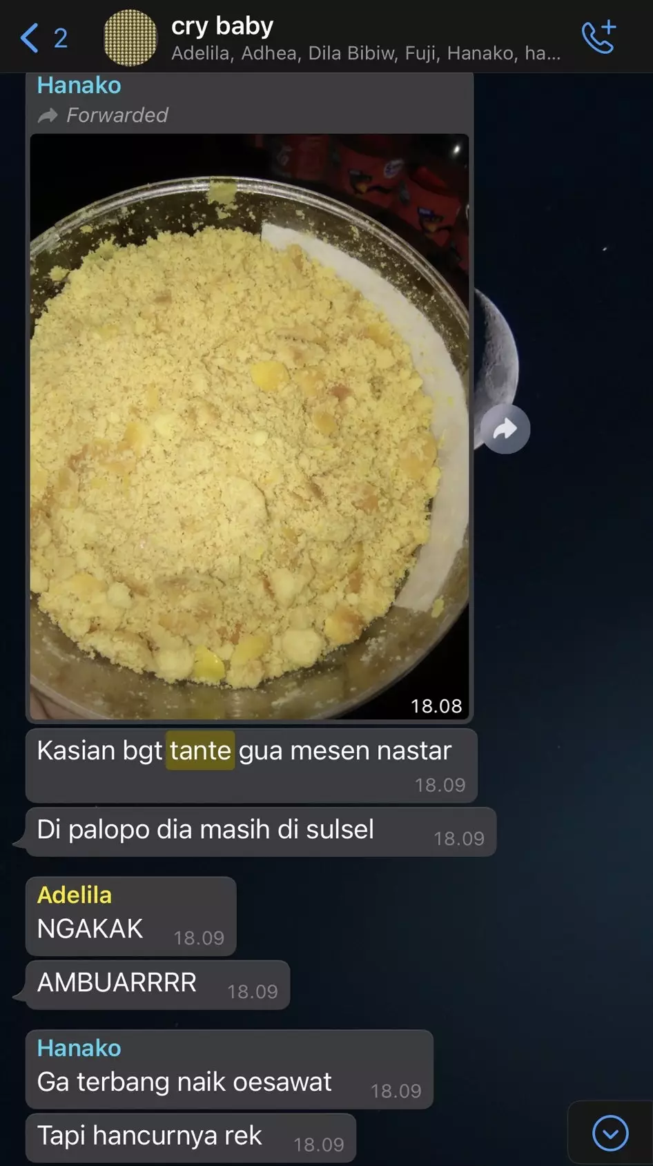 kue kering hancur efek pengiriman  © 2021 berbagai sumber