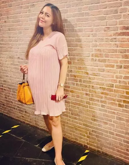 Potret Ratu Rizky Nabila pamer baby bump © Instagram/@raturn