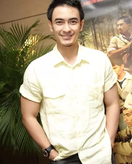 Seleb rayakan Lebaran di tahanan © 2021 brilio.net Seleb rayakan Lebaran di tahanan © 2021 brilio.net