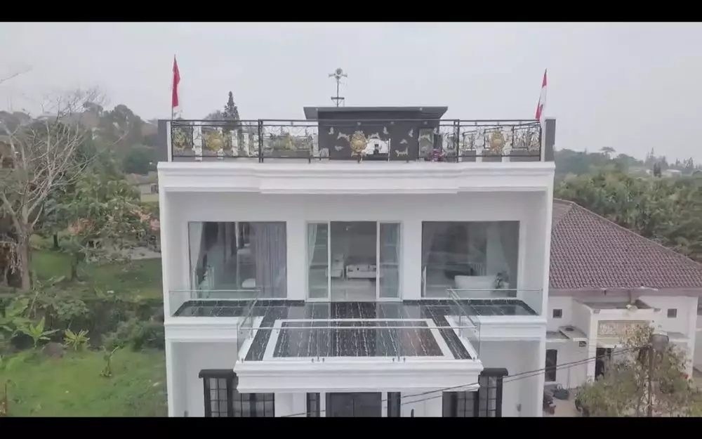 potret rumah seleb dari udara © YouTube potret rumah seleb dari udara © YouTube