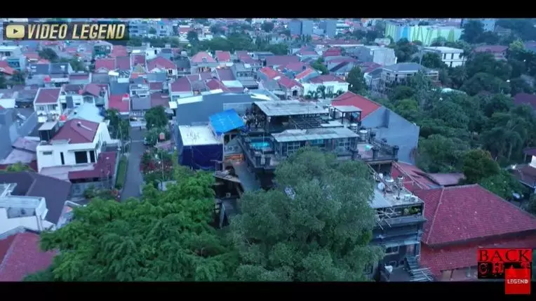 potret rumah seleb dari udara © YouTube potret rumah seleb dari udara © YouTube
