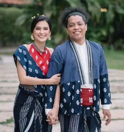 Potret komika Indonesia kembaran baju © berbagai sumber