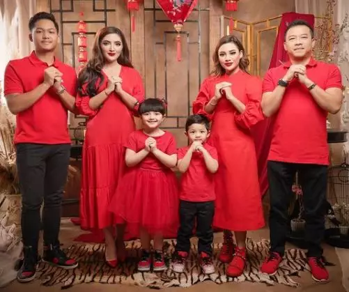 Potret keluarga Anang & Ashanty © Instagram/@ashanty_ash