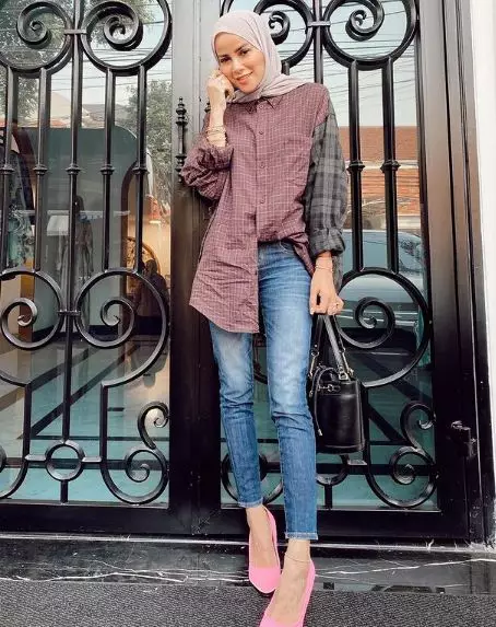 Gaya outfit seleb hijabers Tanah Air © berbagai sumber Gaya outfit seleb hijabers Tanah Air © berbagai sumber