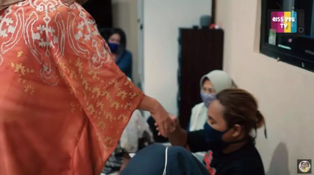 seleb bagi-bagi THR © 2021 brilio.net