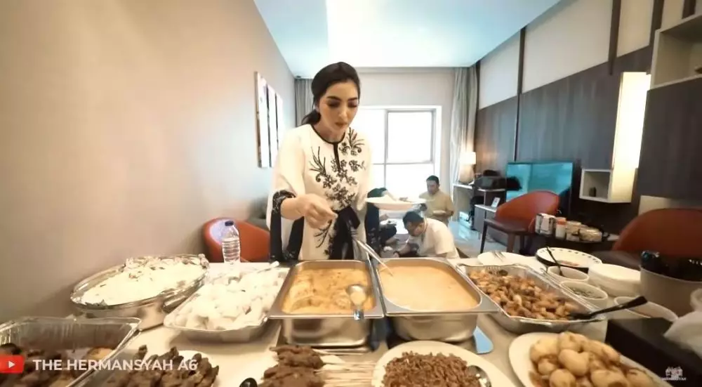 Lebaran Ashanty di Dubai © YouTube