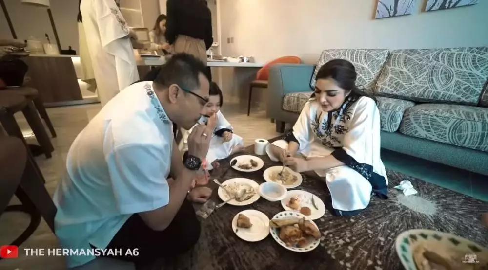 Lebaran Ashanty di Dubai © YouTube