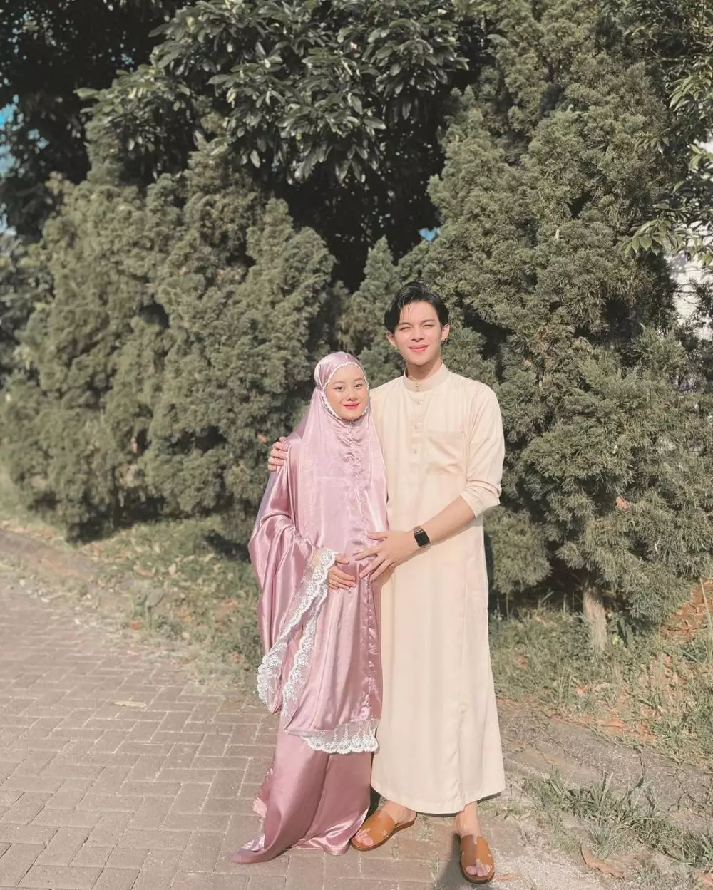 Momen 11 pasangan seleb rayakan lebaran  Instagram © 2021 brilio.net Momen 11 pasangan seleb rayakan lebaran  Instagram © 2021 brilio.net