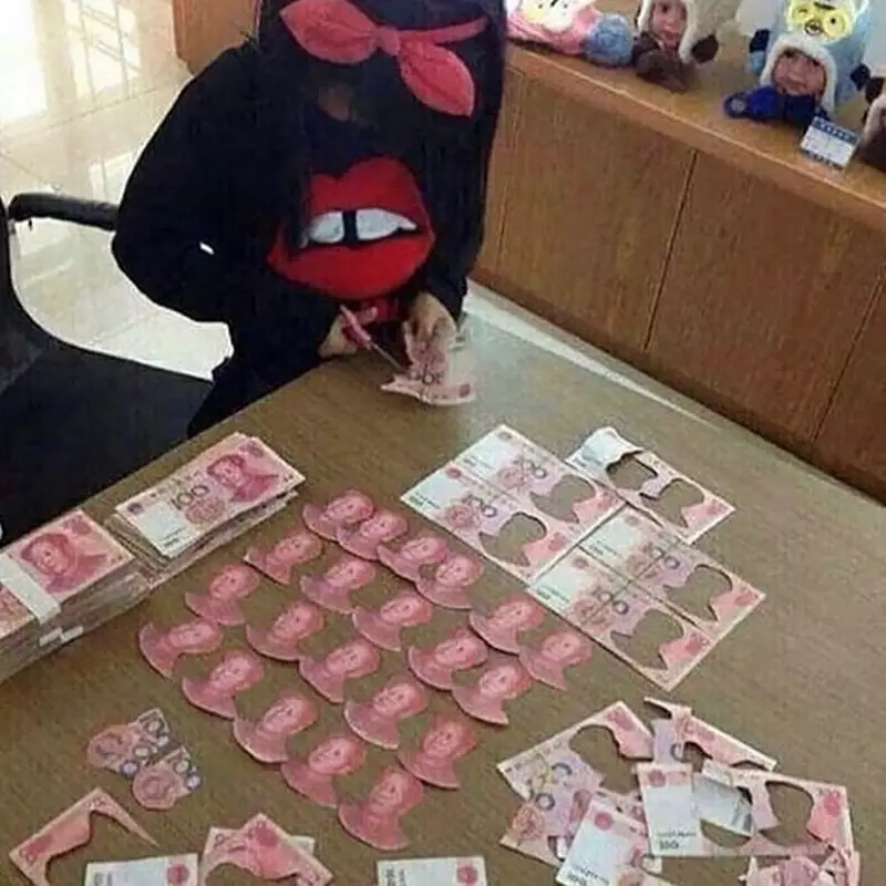 penampakan duit nyeleneh © 2021 Instagram penampakan duit nyeleneh © 2021 Instagram