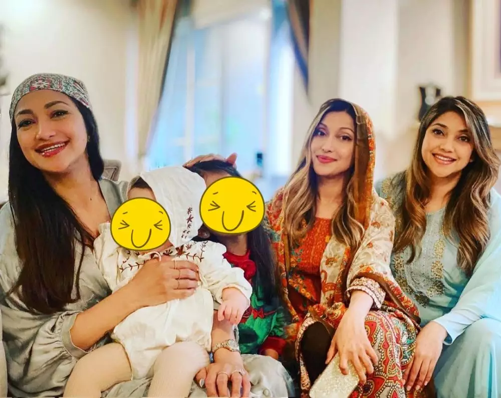 lebaran 2021 keluarga azhari © Instagram lebaran 2021 keluarga azhari © Instagram
