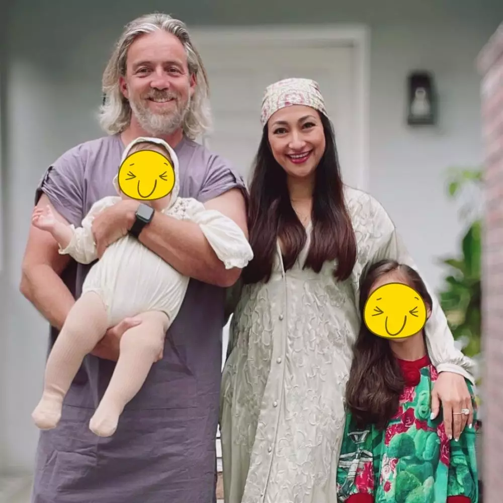 lebaran 2021 keluarga azhari © Instagram lebaran 2021 keluarga azhari © Instagram