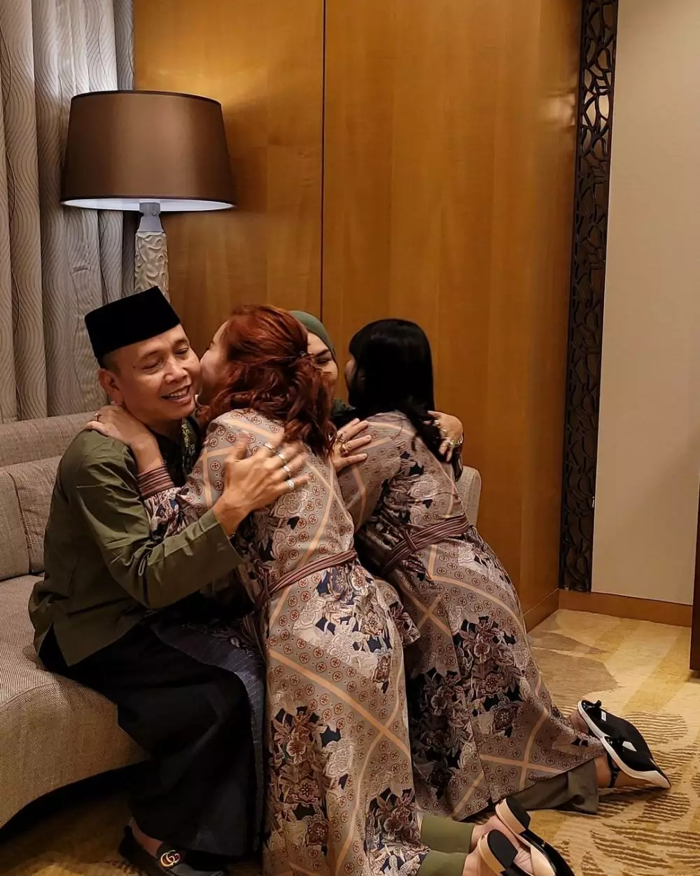 cincin ayah ibu Ayu Ting Ting  © 2021 brilio.net