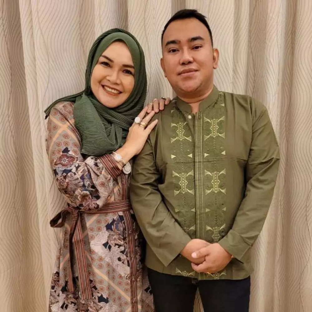 cincin ayah ibu Ayu Ting Ting  © 2021 brilio.net