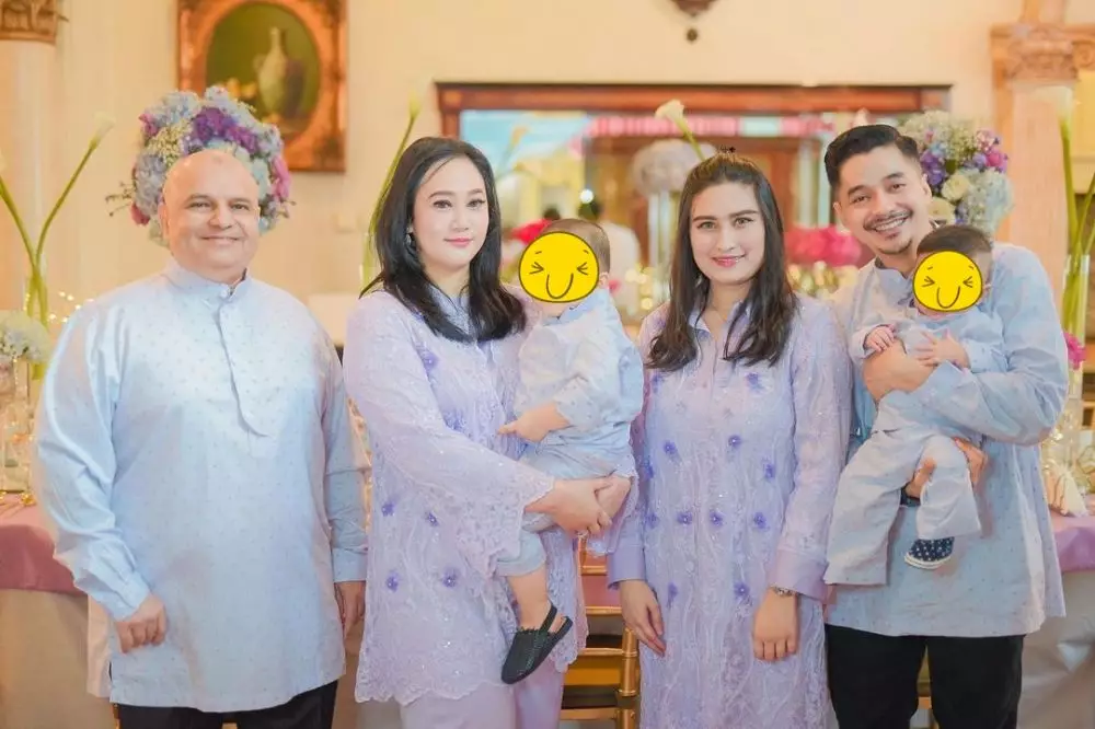 aktor dan mertua lebaran 2021 © Instagram aktor dan mertua lebaran 2021 © Instagram