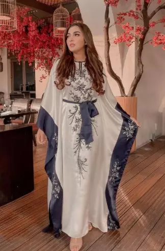 Potret outfit Lebaran 10 seleb cantik © berbagai sumber Potret outfit Lebaran 10 seleb cantik © berbagai sumber