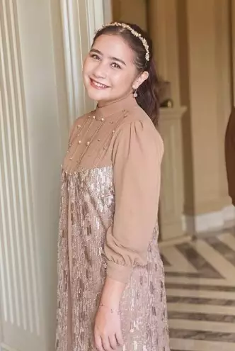 Potret outfit Lebaran 10 seleb cantik © berbagai sumber Potret outfit Lebaran 10 seleb cantik © berbagai sumber