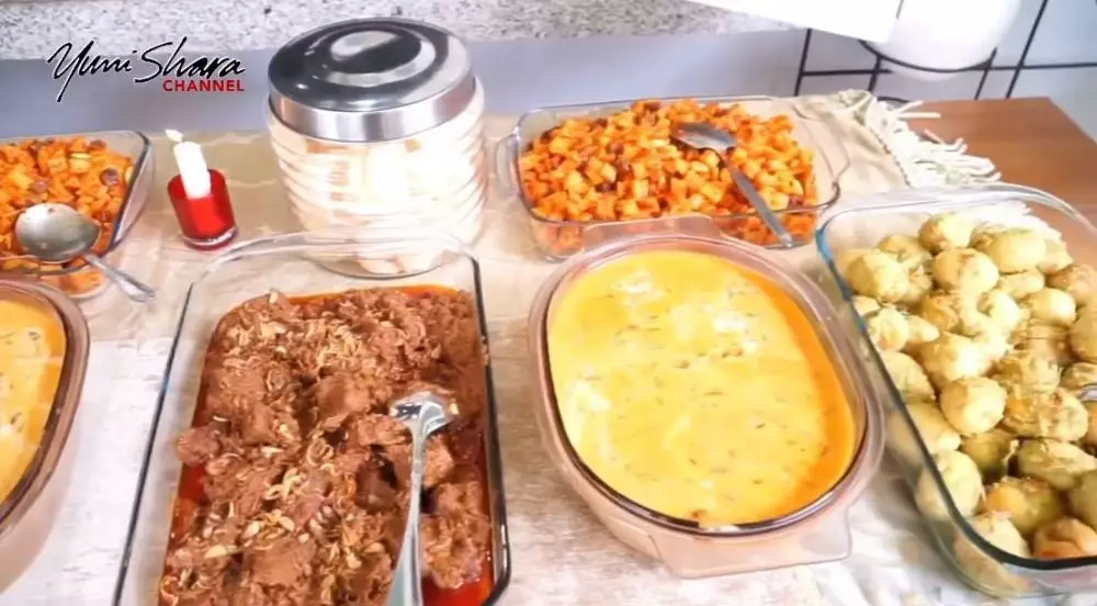 Lebaran Krisdayanti dan Yuni Shara © YouTube Lebaran Krisdayanti dan Yuni Shara © YouTube