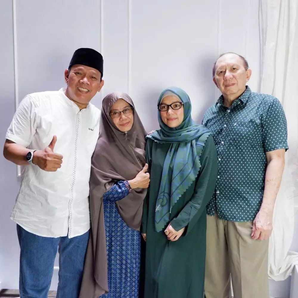 momen lebaran arya bareng keluarga © 2021 Instagram momen lebaran arya bareng keluarga © 2021 Instagram