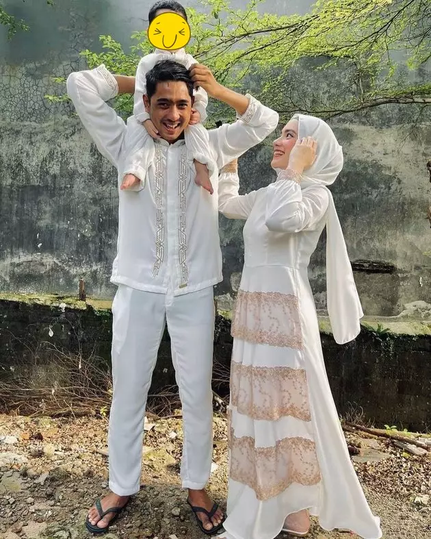 momen lebaran arya bareng keluarga © 2021 Instagram momen lebaran arya bareng keluarga © 2021 Instagram